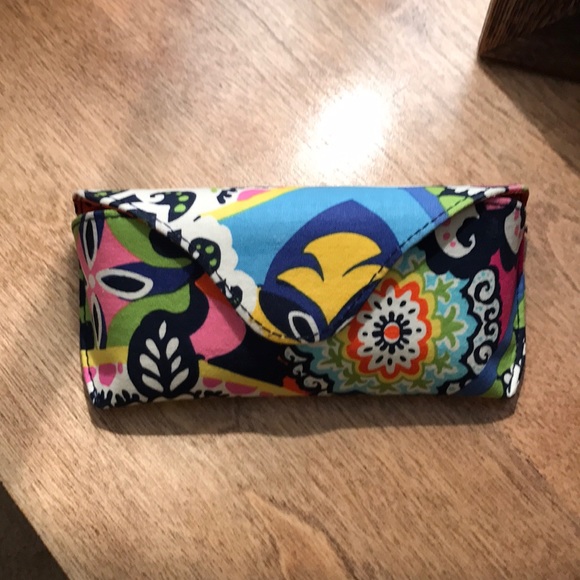 Vera Bradley Accessories - Vera Bradley Eyeglass Case